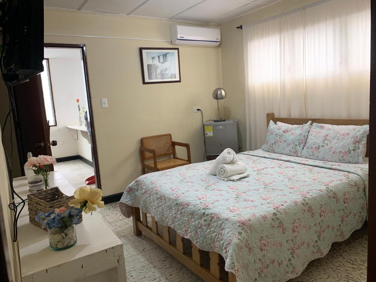 Hotel Casa Telma Santa Marta  Exteriör bild